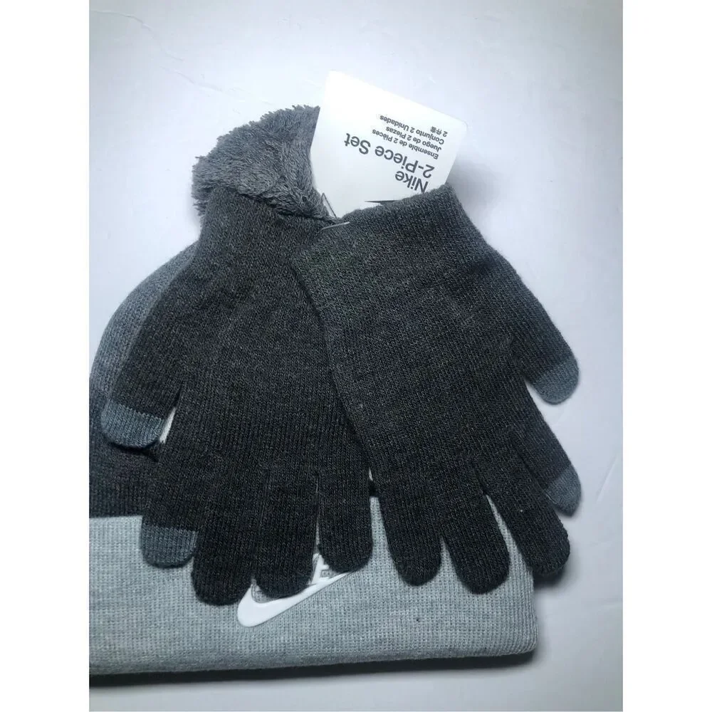 Nike Youth Beanie and Gloves set